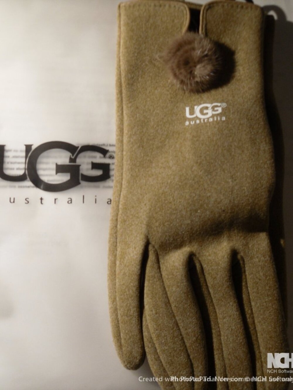 UGG Women's Beige Touchscreen Gloves – New